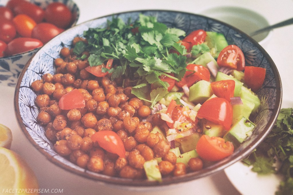Arabska sałatka z cieciorki