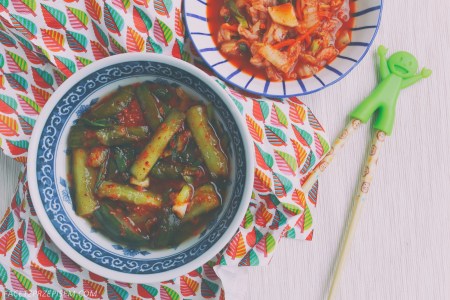 Kimchi z ogórków (Oi Kimchi, 오이 김치)