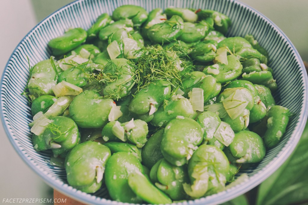 Bób gotowany, z chili