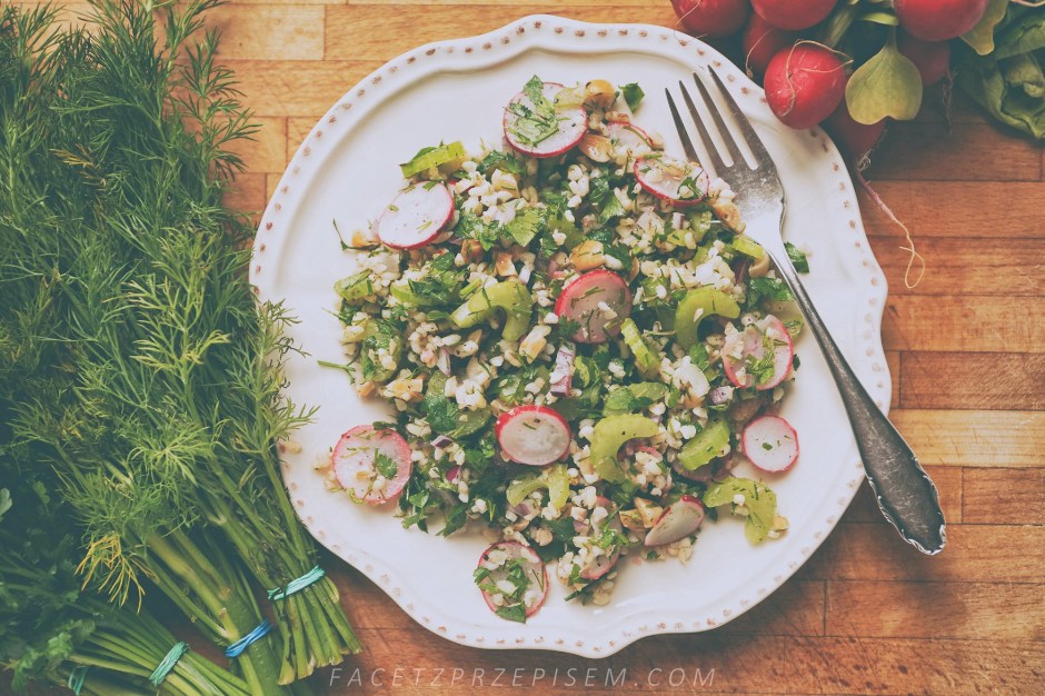 Tabbouleh z koperkiem i rzodkiewką